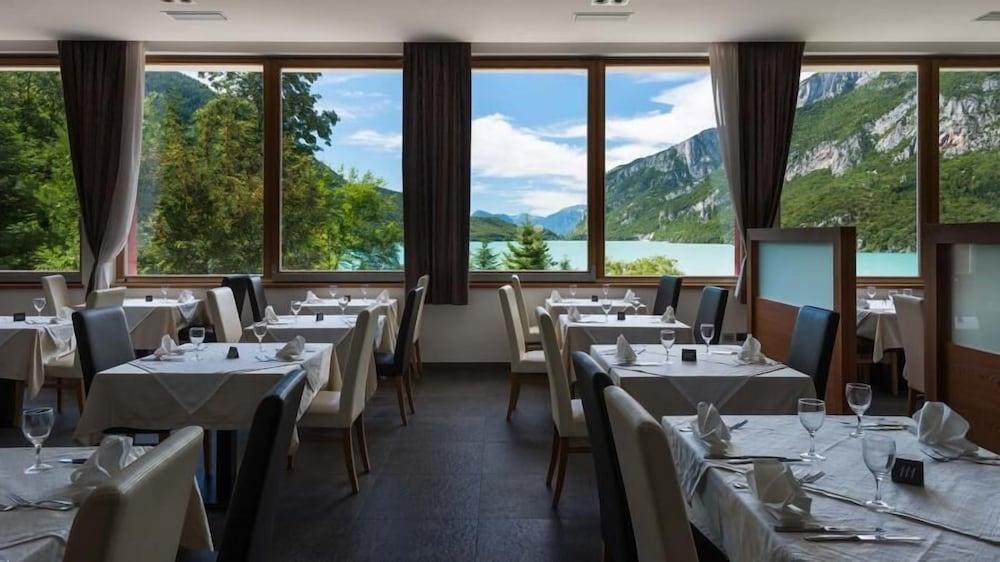 Grand Hotel Molveno Exterior foto